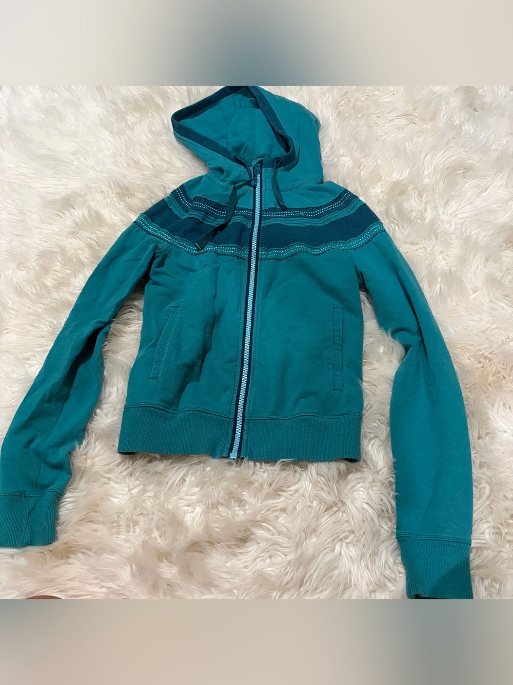 Lululemon feel good hoodie turquoise size 6